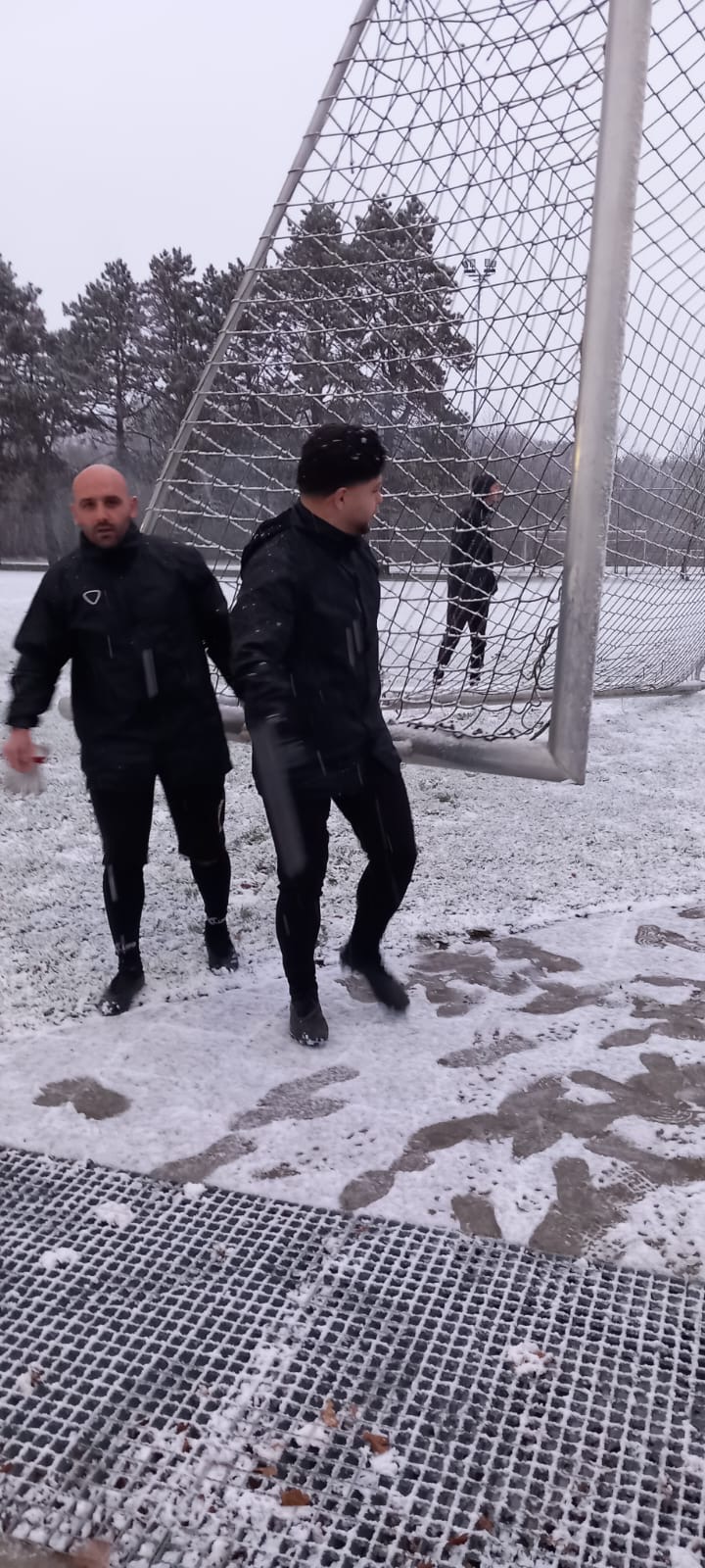 Kamp veld sneeuw 4